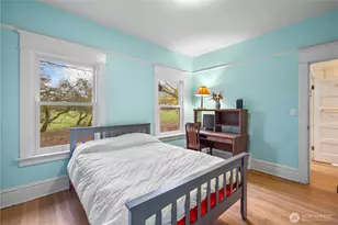 4616 Meridian Ave N, Seattle, WA 98103 - Photo 23