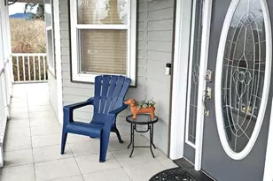 1703 32nd St, Anacortes, WA 98221 - Photo 3