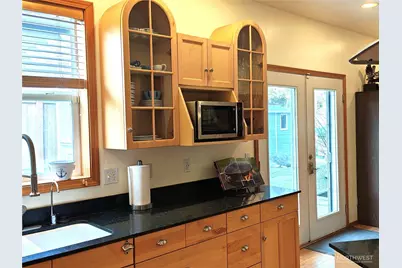 1703 32nd Street, Anacortes, WA 98221 - Photo 11