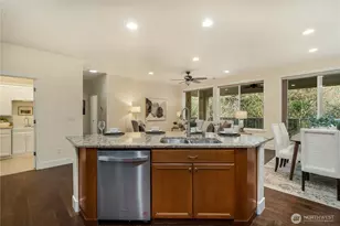 14714 Knoll Park Ct E, Bonney Lake, WA 98391 - Photo 7