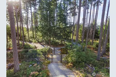 14714 Knoll Park Court E, Bonney Lake, WA 98391 - Photo 33