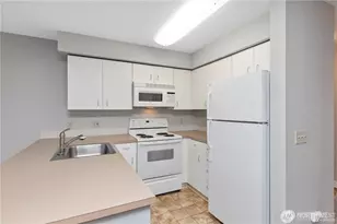 12303 Harbour Pointe Blvd, Mukilteo, WA 98275 - Photo 7