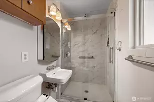 13720 56th Ave S, Tukwila, WA 98168 - Photo 17