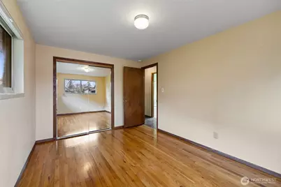 13720 56th Avenue S, Tukwila, WA 98168 - Photo 19