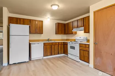 15912 Elm Street E, Sumner, WA 98390 - Photo 5