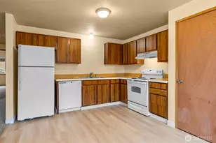 15912 Elm St E, Sumner, WA 98390 - Photo 5