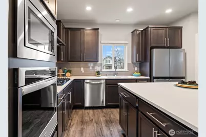 309 207th Place SE, Bothell, WA 98012 - Photo 15