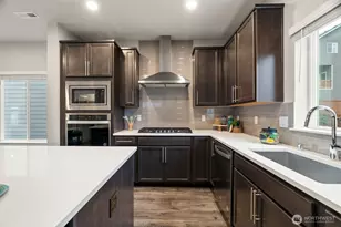 309 207th Pl SE, Bothell, WA 98012 - Photo 17