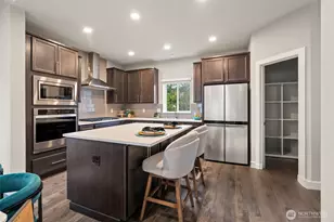 309 207th Pl SE, Bothell, WA 98012 - Photo 19