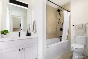 10533 E Stone Ave N, Seattle, WA 98133 - Photo 15