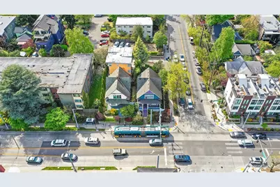 137 23rd Avenue E, Seattle, WA 98112 - Photo 11