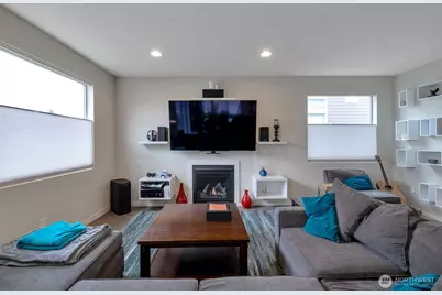 15817 SE 252nd Place, Covington, WA 98042 - Photo 7