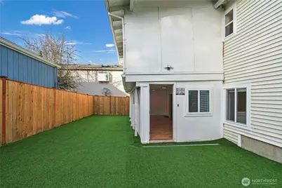 9744 57th Avenue S, Seattle, WA 98118 - Photo 29