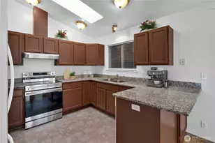 9744 57th Ave S, Seattle, WA 98118 - Photo 5