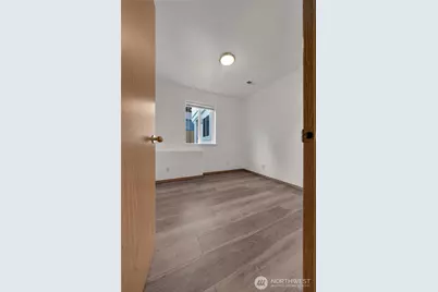 9744 57th Avenue S, Seattle, WA 98118 - Photo 19
