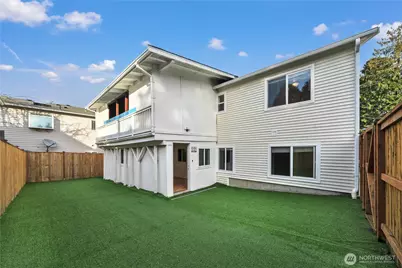 9744 57th Avenue S, Seattle, WA 98118 - Photo 31