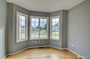 12297 Bayhill Dr, Burlington, WA 98233 - Photo 7