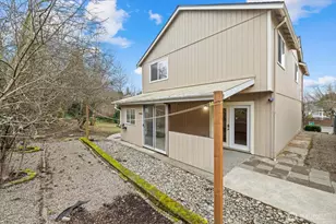 3001 S Charlestown St, Seattle, WA 98144 - Photo 21