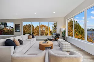 1701 41st Ave SW, Seattle, WA 98116 - Photo 3