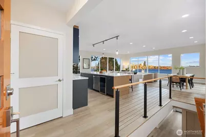 1701 41st Avenue SW, Seattle, WA 98116 - Photo 9
