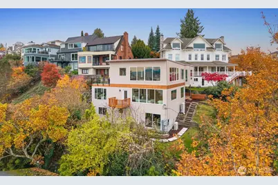 1701 41st Avenue SW, Seattle, WA 98116 - Photo 7