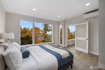 1701 41st Avenue SW, Seattle, WA 98116 - Photo 25