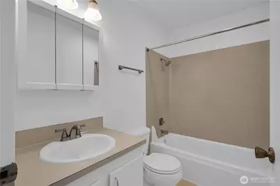 2937 76th Avenue SE #33B, Mercer Island, WA 98040 - Photo 11