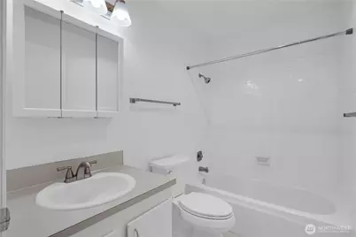 2937 76th Avenue SE #33B, Mercer Island, WA 98040 - Photo 15