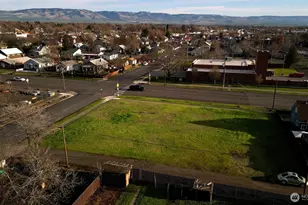 1002 W Poplar St, Walla Walla, WA 99362 - Photo 1