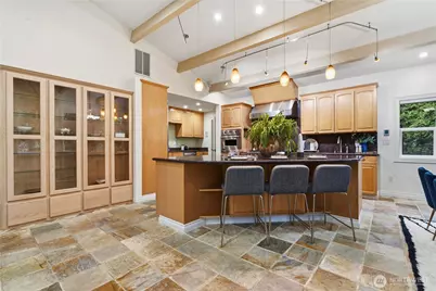 16605 SE 34th St, Bellevue, WA 98008 - Photo 3