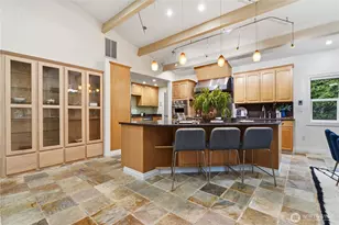 16605 SE 34th St, Bellevue, WA 98008 - Photo 3