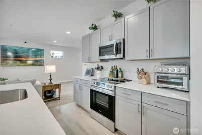 8790 75th Place NE, Marysville, WA 98270 - Photo 13