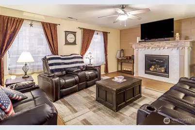 9983 Dragt Street SE, Yelm, WA 98597 - Photo 5