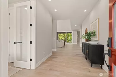 18520 83rd Avenue NE, Kenmore, WA 98028 - Photo 5