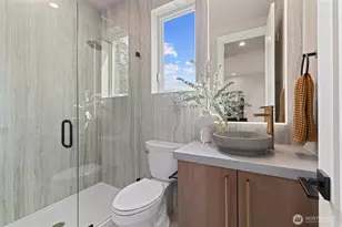 18520 83rd Ave NE, Kenmore, WA 98028 - Photo 7