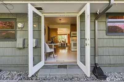 4616 SW Hudson Street, Seattle, WA 98116 - Photo 9
