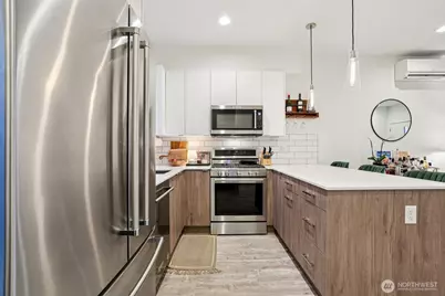 2403 SW Edmunds Street, Seattle, WA 98106 - Photo 9