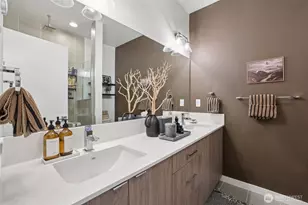 2403 SW Edmunds St, Seattle, WA 98106 - Photo 15