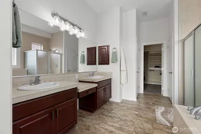 8025 Columbia Way NE, Lacey, WA 98516 - Photo 19