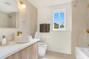 2025 S Ingersoll Pl, Seattle, WA 98144 - Photo 9