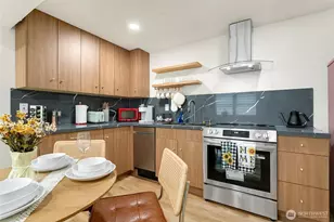 2025 S Ingersoll Pl, Seattle, WA 98144 - Photo 17