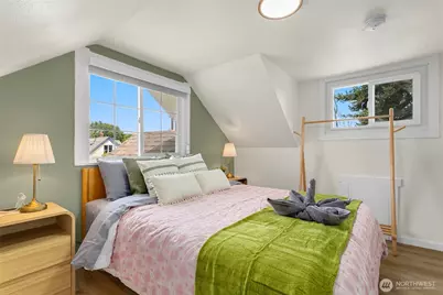 2025 S Ingersoll Pl, Seattle, WA 98144 - Photo 11