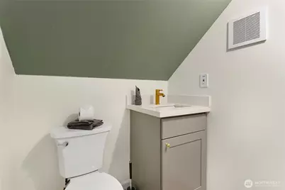 2025 S Ingersoll Pl, Seattle, WA 98144 - Photo 31