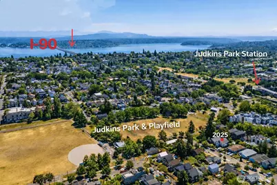 2025 S Ingersoll Pl, Seattle, WA 98144 - Photo 29