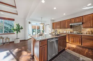 12863 NE 200th Pl, Woodinville, WA 98072 - Photo 11