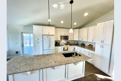 571 E Chance A La Mer NE, Ocean Shores, WA 98569 - Photo 17