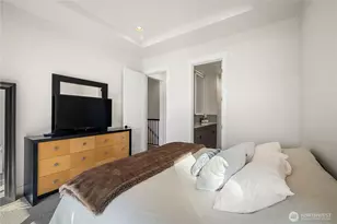 4804 W Tapps Dr E, Lake Tapps, WA 98391 - Photo 13