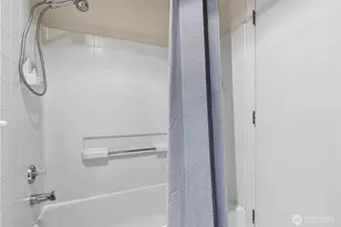 12611 109th Ct NE, Kirkland, WA 98034 - Photo 15