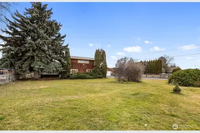 4537 Dunn Street NE, Moses Lake, WA 98837 - Photo 3