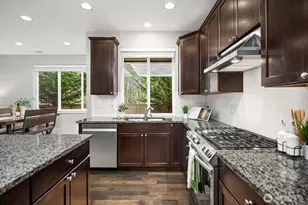 9414 Elm Ave SE, Snoqualmie, WA 98065 - Photo 11